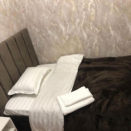 Hotel Lion Almaty Esterno foto