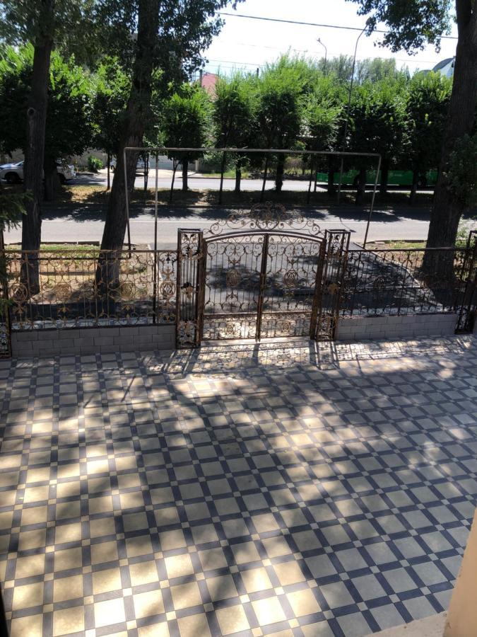 Hotel Lion Almaty Esterno foto