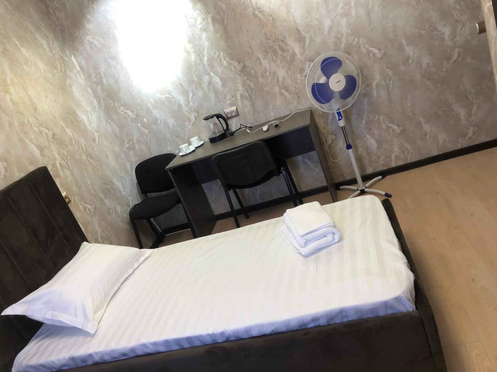 Hotel Lion Almaty Esterno foto